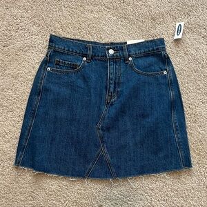 Old Navy Women’s Size 4 Denim Raw Hem Skirt NWT